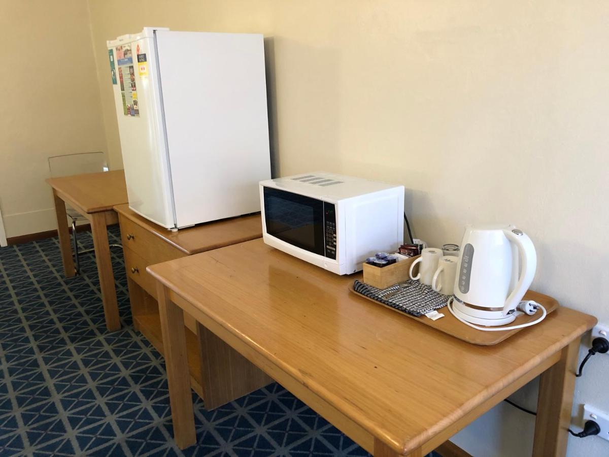 Canberra Lyneham Motor Inn Екстериор снимка