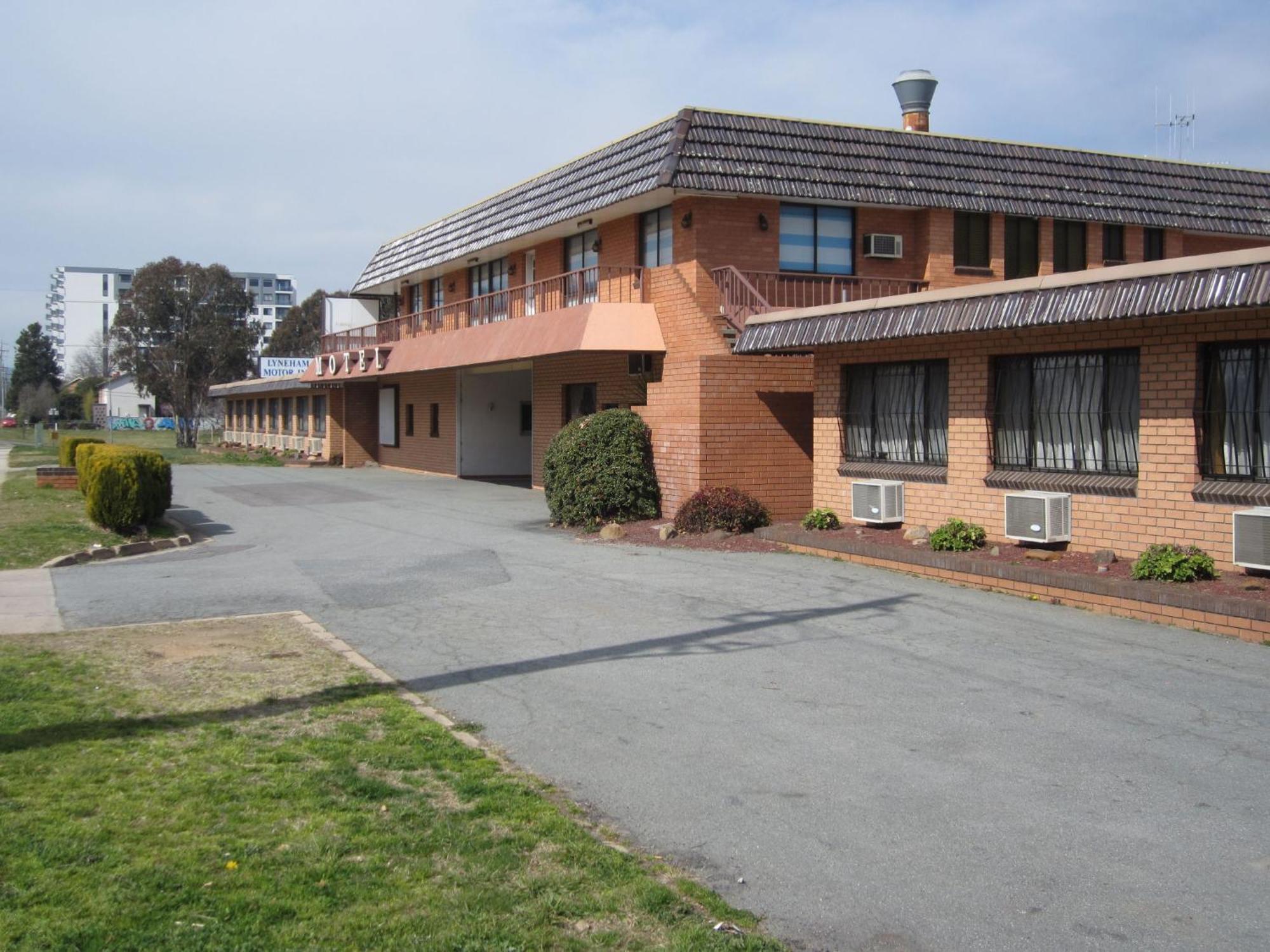 Canberra Lyneham Motor Inn Екстериор снимка